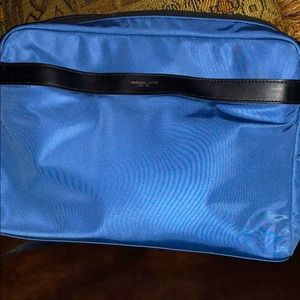 Michael Kors Messenger Bag LAST CHANCE!!!